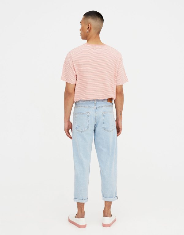 Loose Fit - Image 2